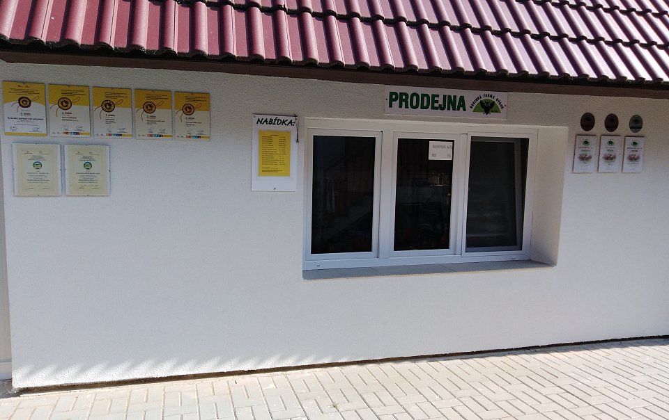 Rodinná farma Výrov s.r.o.